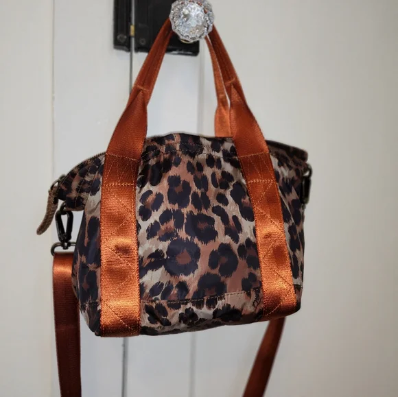 GG&L YV1 crossbody - Picture 3 of 6